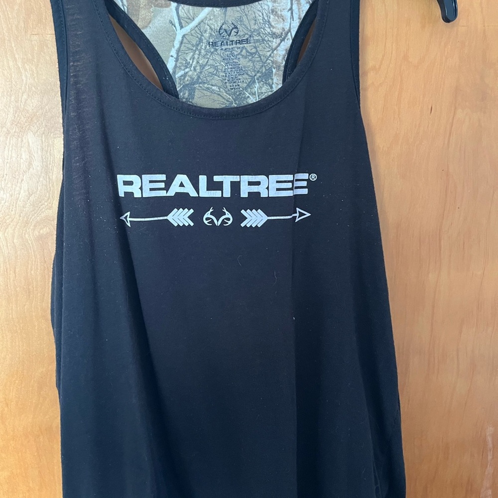 3 tank tops!! YOU GET ALL OF THEM FOR 13$ THEY ALL COME TOGETHER! i take offers!